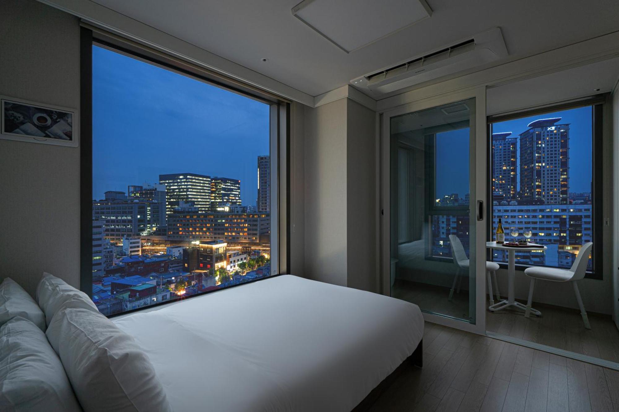 Urbanstay Myeongdong Seúl Exterior foto