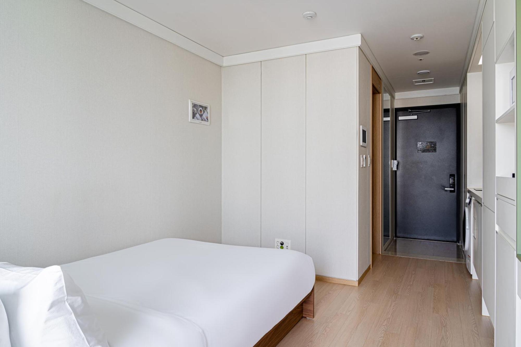Urbanstay Myeongdong Seúl Exterior foto